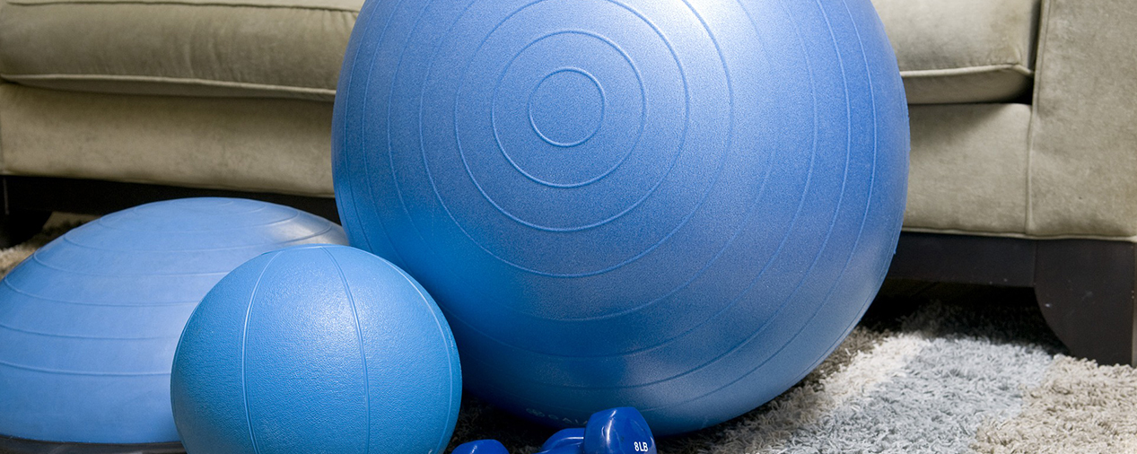 swiss ball et petits matériels pilates